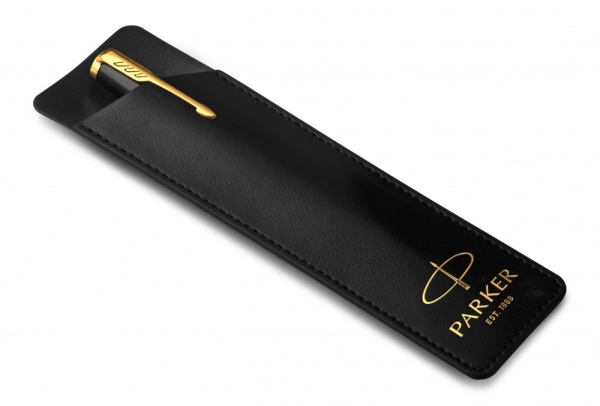 Чехол Parker из натуральной кожи, цвет матово-черный с золотым тиснением