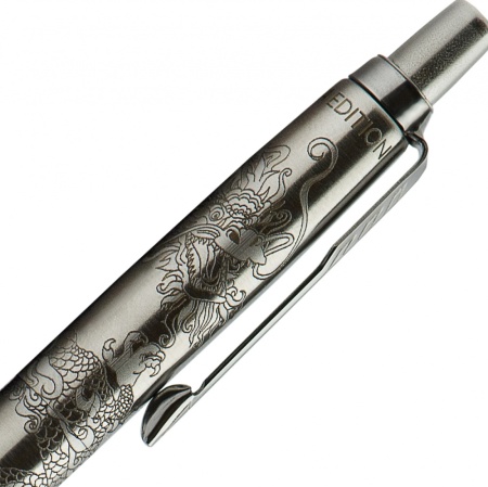 Шариковая ручка Parker Jotter Dragon Special Edition, цвет: St. Steel СT, стержень: Mblue в подарочной коробке