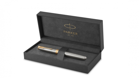 Ручка роллер Parker Sonnet  Stainless Steel GT, стержень: F, цвет чернил: black, в подарочной упаковке