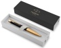 Шариковая ручка Parker Urban (матовый черный лак) Muted Black Gold Finish Trim, стержень: M, цвет чернил: blue, в подарочной упаковке.