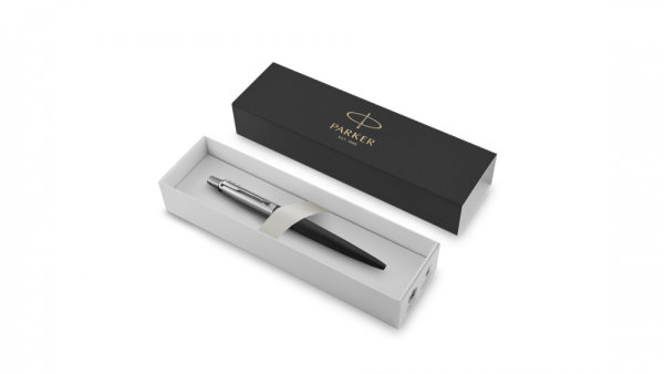 Шариковая ручка Parker Jotter Essential, Satin Black CT, стержень: M, цвет чернил : blue или black