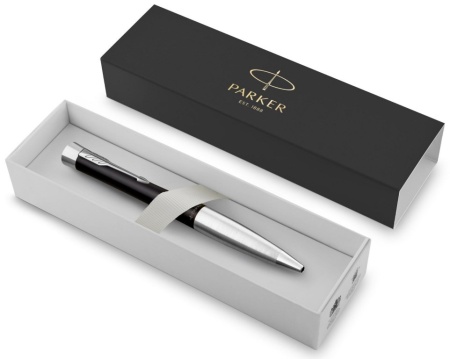 Шариковая ручка Parker Urban (матовый черный лак) Muted Black Chrome Trim, стержень: M, цвет чернил: blue/black, в подарочной упаковке.